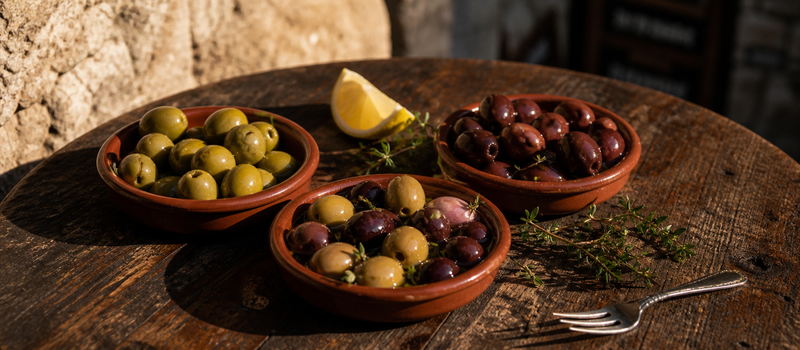 Spanische Oliven: Der vollständige Leitfaden zum Auswählen, Verkosten und Kochen